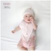 em bé mặc bodysuit cộc tay màu hồng