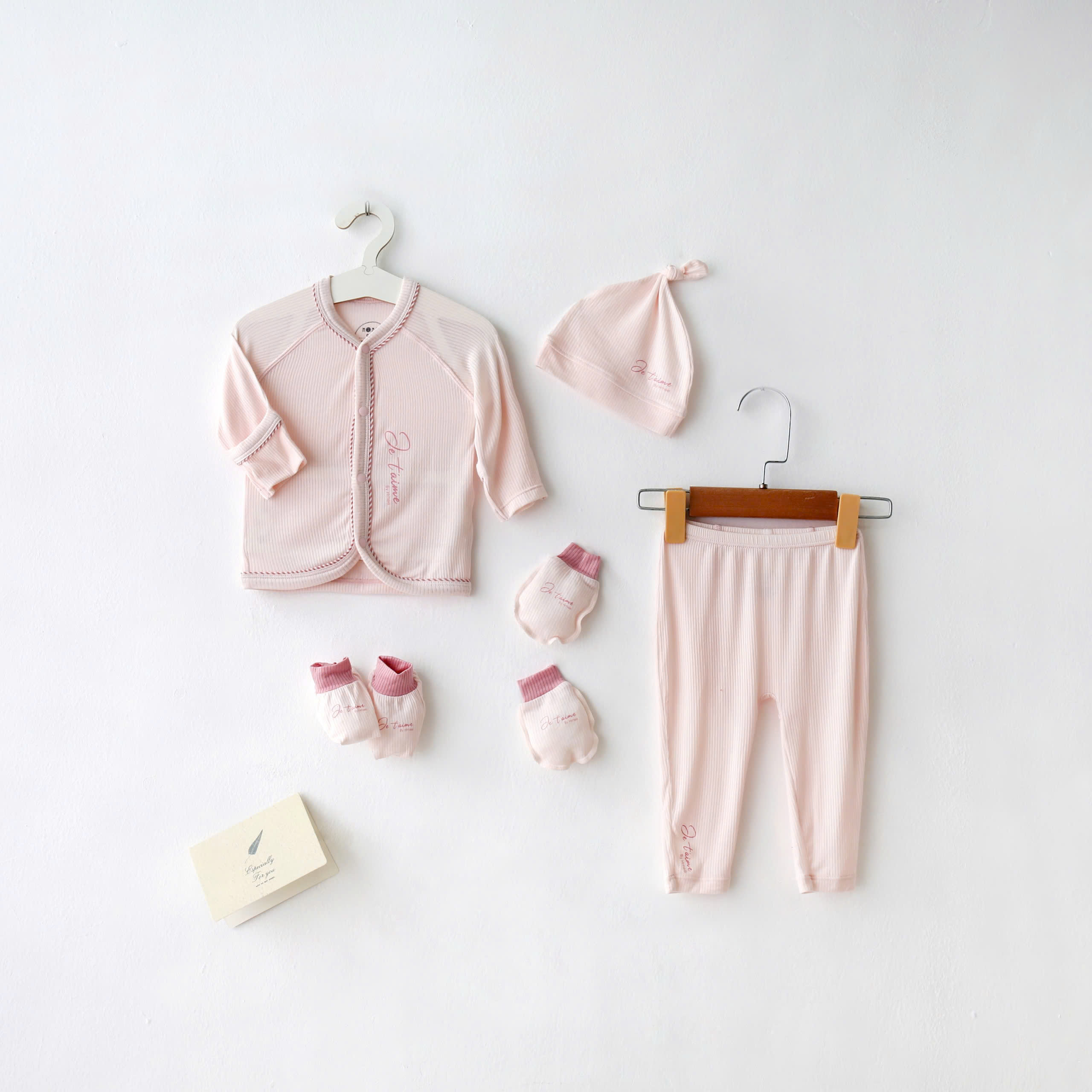 z5682210245888_9202af2b195700c9676d789d1520a8b0 pink baby clothes, blues newborn clothes,baby clothes