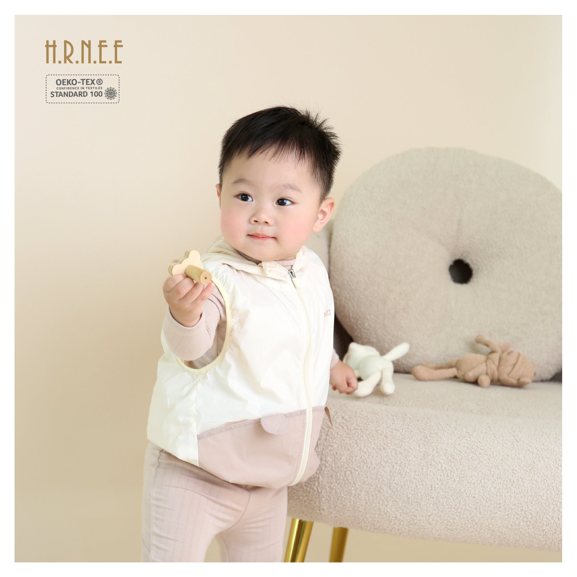 z5700978764816_f08b92ff87713b3bfe60ff5261d1dd56 baby boy wearing windbreaker jacket