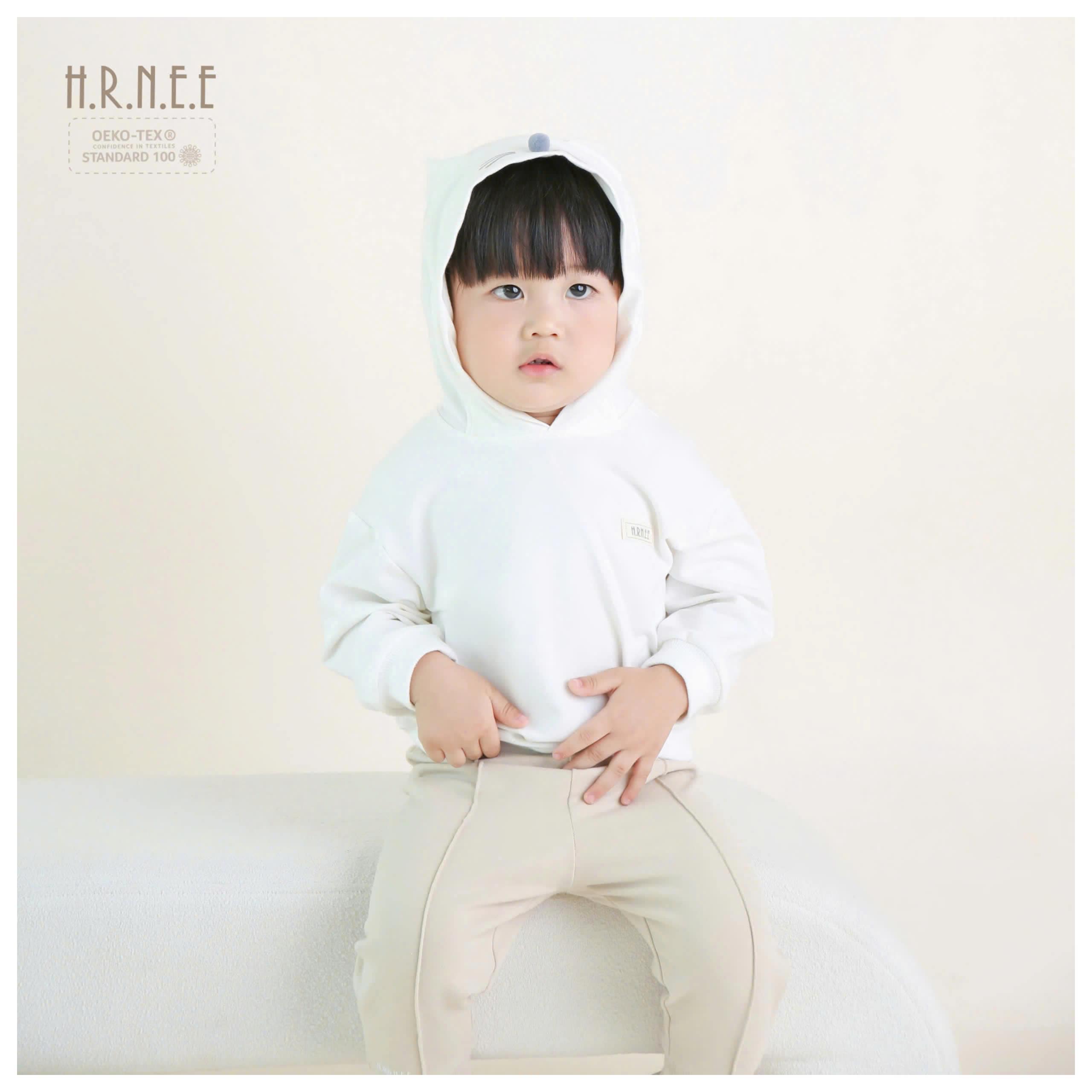 z5726111319461_f9abfad0de0aaaa8c9dbb31507757a3c-min